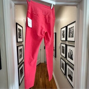 Beyond Yoga Bright Pink Leggings
